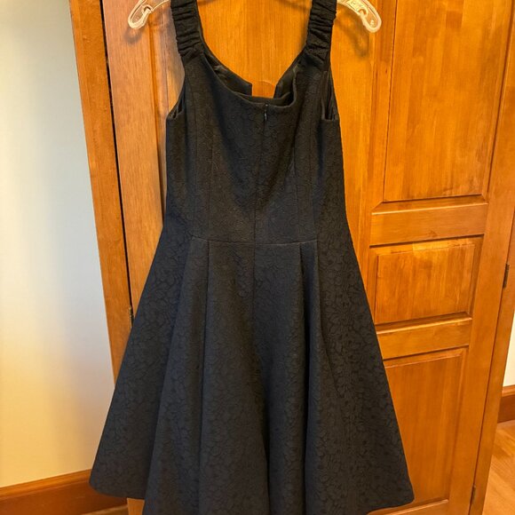 Black brocade lace dress with full skirt size 8 - Picture 5 of 14